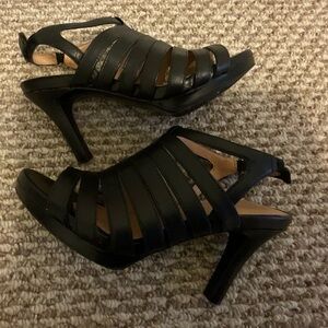 Naturalizer Black Strappy Sandal - Women’s Size 4.5M, 4 1/2 M Good Condition